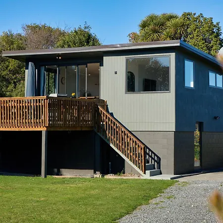 Modern Mountain Views Sunny Villa Kaikoura Exterior photo